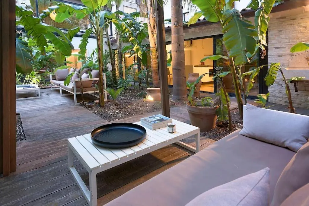 Torrearsa Luxury Garden Suite - Palermo Apartment