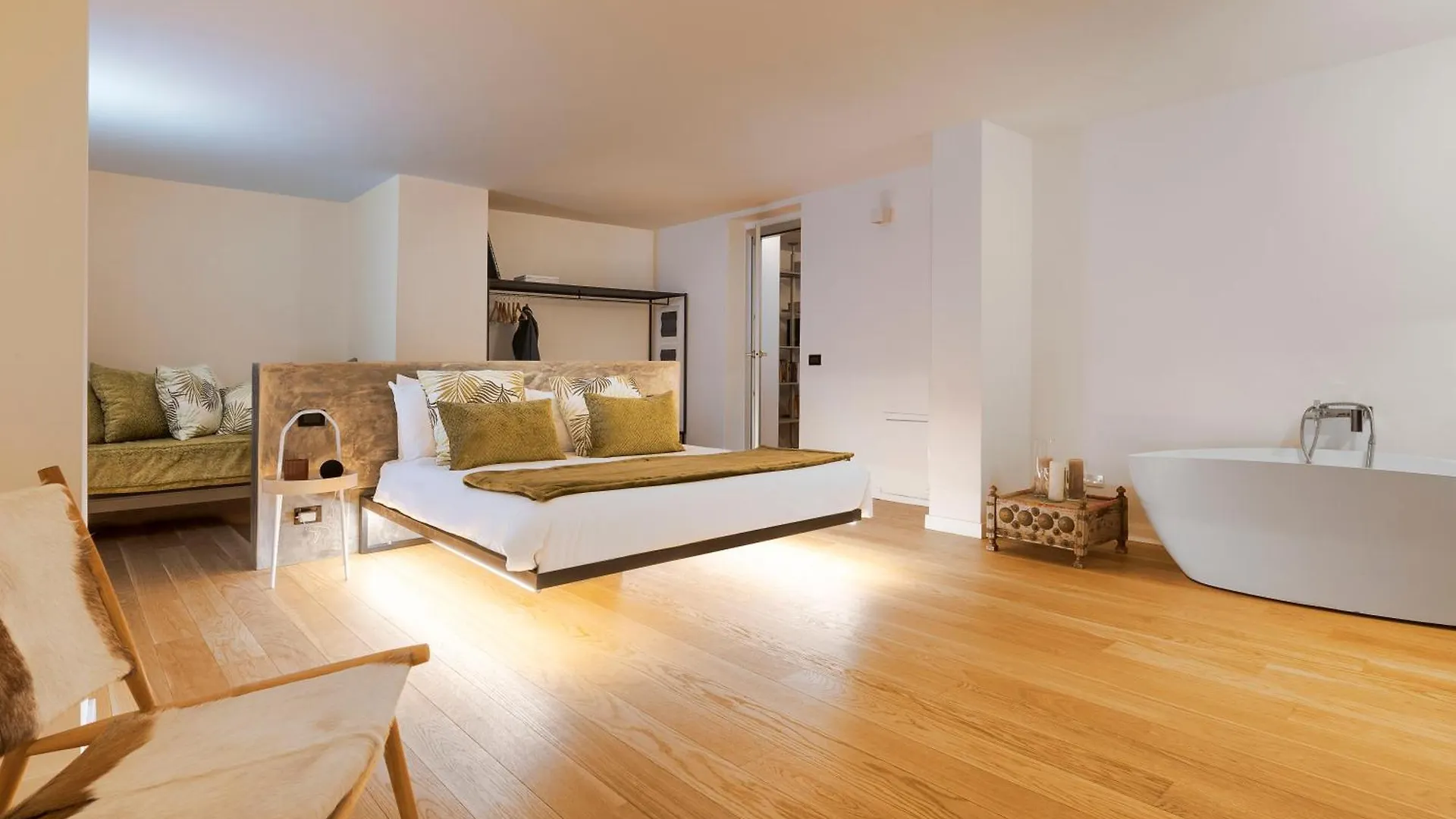 Apartment Torrearsa Luxury Garden Suite - Palermo Italy
